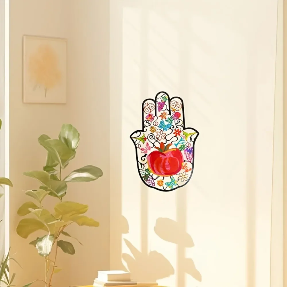 لوحة فنية معدنية على شكل يد حم - مراجعة Wall Art وسعره