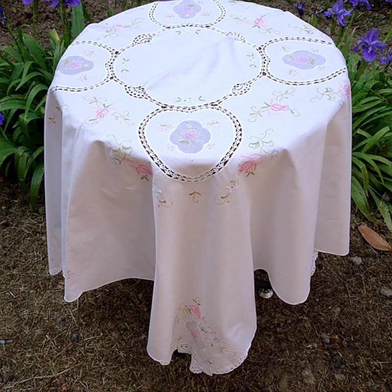 القطن الخالص آلة صغيرة التطريز - مراجعة Table Runner وسعره